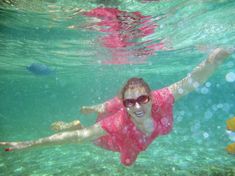 Елена Ленина показала голую грудь под водой на отдыхе на Мальдивских островах фото #1