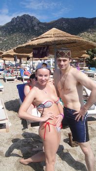 Жанна Эппле в бикини на острове Кос фото #3