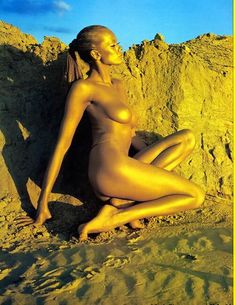 Обнаженная Мария Столбова в журнале «Mens Fitness magazine» фото #4