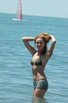 Наталья Гудкова в бикини на фестивале «Кинотавр» фото #2