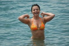 Наташа Королева в бикини на пляже фото #4