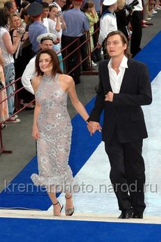 Оксана Фандера засветила грудь на церемонии фото #3