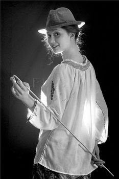 Молодая Ольга Кабо без бюстгальтера фото #3