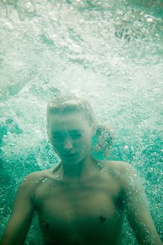 Голые сиськи Эльзы Хоск в фотосессии Чадвика Тайлера фото #11