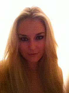 Украденные домашние фото с голой Линдси Вонн фото #24