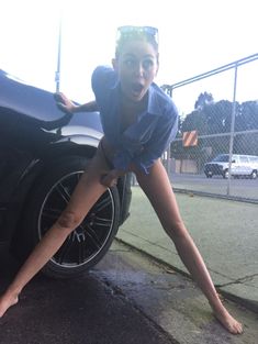 Украденные фото с голой Майли Сайрус фото #1