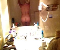 Украденные фото Кейлин Кайл с телефона