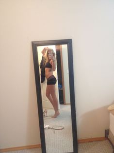 Украденные фото Кейлин Кайл с телефона