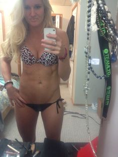 Украденные фото Кейлин Кайл с телефона