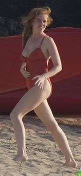 Айла Фишер в купальнике на Гавайях фото #11