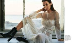 Белла Хадид засветила свои сочные соски в испанском журнале S Moda фото #2