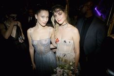 Белла Хадид показала голую грудь на Dior Ball фото #5