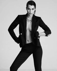 Эротические фото Беллы Хадид для испанского журнала  Harper's Bazaar фото #4