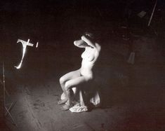 Голая киска Мадонны в откровенной фотосессии фото #12