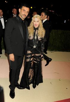 Прозрачное платье Мадонны на Givenchy At Met Gala фото #6