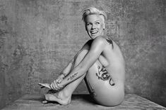 Пинк обнажилась для журнала People фото #4