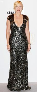 Кэйт Уинслет в платье с глубоким декольте на Cesar Awards фото #5