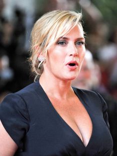 Сексуальное декольте Кэйт Уинслет на Toronto International Film Festival фото #2