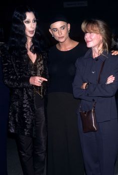 Деми Мур засветила грудь на презентации If These Walls Could Talk фото #9