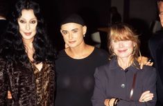 Деми Мур засветила грудь на презентации If These Walls Could Talk фото #13