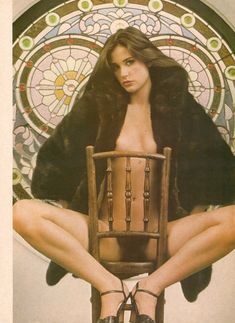 Обнажённая Деми Мур позирует для порнографического журнала Oui