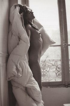 Милла Йовович обнажилась для журнала Purple фото #5