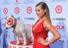 Сочное декольте Алексы Веги на NCLR ALMA Awards фото #5