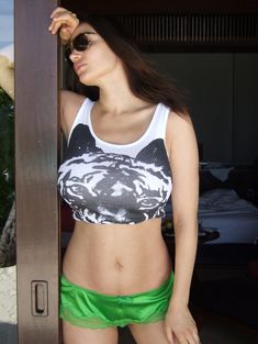 Грудастая Алена Водонаева показала голый животик на Мальдивах фото #3