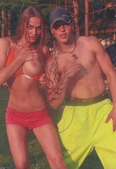 Алена Водонаева показала голую грудь в «Доме-2»