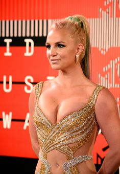 Шикарная грудь Бритни Спирс в сексуальном наряде на MTV Video Music Awards фото #7