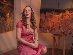 Открытое декольте Аллы Довгаловой на скринах фото #3