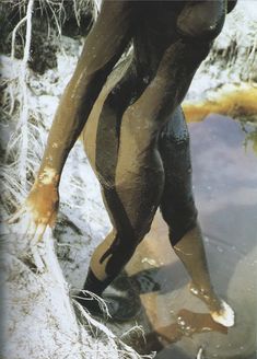 Полностью обнажённая Кайли Миноуг в книге Kylie/Fashion фото #3