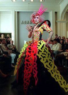 Певица Натали украсила голую грудь бодиартом фото #2