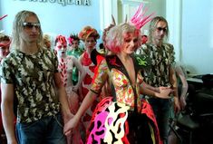 Певица Натали украсила голую грудь бодиартом фото #11