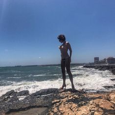 Привлекательная Наталья Штурм показала голую грудь в Испании фото #4