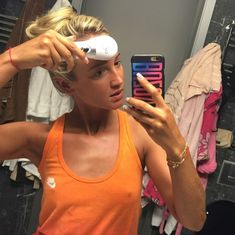 Соски Ольги Бузовой торчат сквозь майку фото #1