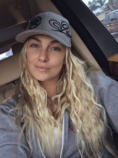 Украденные фото голой Эмбер Николь Миллер фото #34