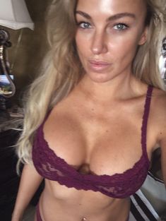 Украденные фото голой Эмбер Николь Миллер фото #64