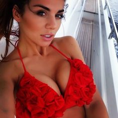 Селфи пышногрудой Анны Седоковой из Instagram фото #14