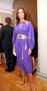 Шикарная Оксана Федорова засветила соски на вечеринке «ELLE - 15 лет» фото #2