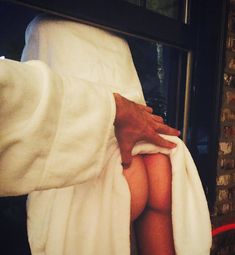 Уилла Холланд засветила голую попу и грудь на фото от BF фото #1