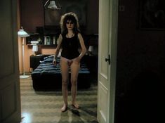 Голая грудь Оксаны Арбузовой в фильме «Авария - дочь мента» фото #1