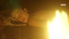 Голая попа Евгении Брик в сериале «Адаптация» фото #8