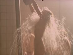 Полностью голая Наталья Данилова в фильме «Американка» фото #4