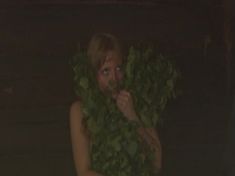 Мария Буравлева оголила грудь и попу в сериале «Аннушка» фото #9