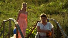 Сексуальная Анна Шерлинг в прозрачном наряде в сериале «Бабий бунт, или Война в Новоселково» фото #5