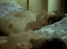 Елена Сафонова снялась с голой грудью в фильме «Бабочки»