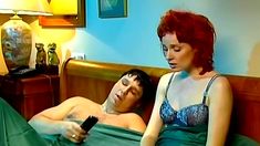 Голая попа Жанны Эппле в сериале «Бальзаковский возраст или Все мужики сво...» фото #4