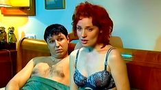 Голая попа Жанны Эппле в сериале «Бальзаковский возраст или Все мужики сво...» фото #6