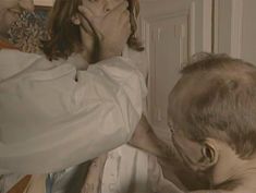 Красотка Ольга Дроздова показала голую грудь в сериале «Бандитский Петербург 2: Адвокат» фото #1